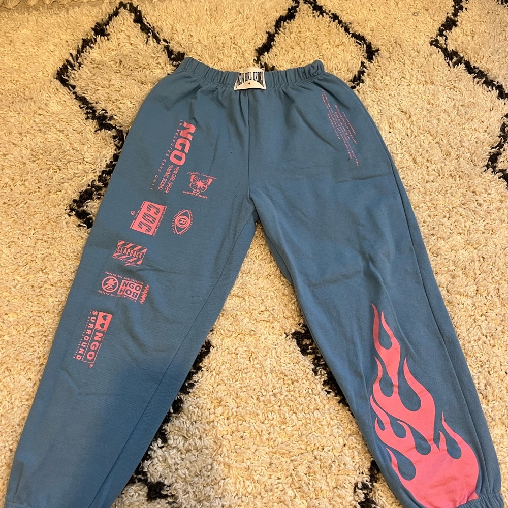 Zumiez blue and pink detailed sweatpants size 10 or womens small/medium